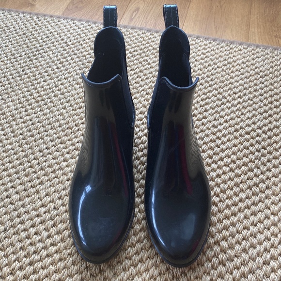 Black JCrew Chelsea rain boot - Picture 1 of 6